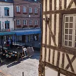 Appartement L De La Place Ste Catherine Honfleur
