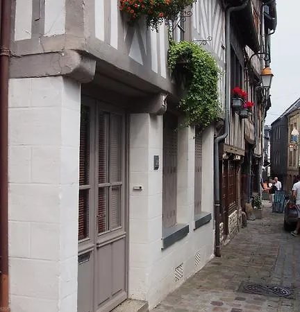 L De La Place Ste Catherine Honfleur