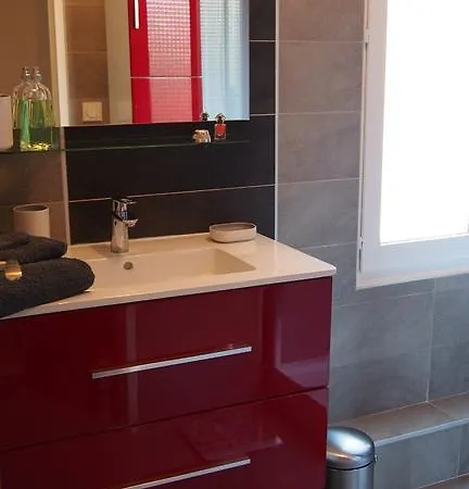 L De La Place Ste Catherine Apartament *