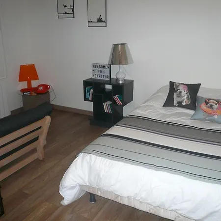 L De La Place Ste Catherine Apartament *