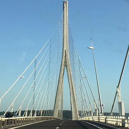 L De La Place Ste Catherine *