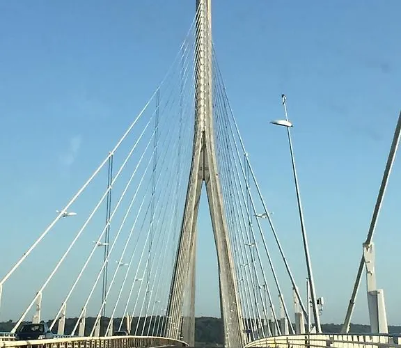 L De La Place Ste Catherine *